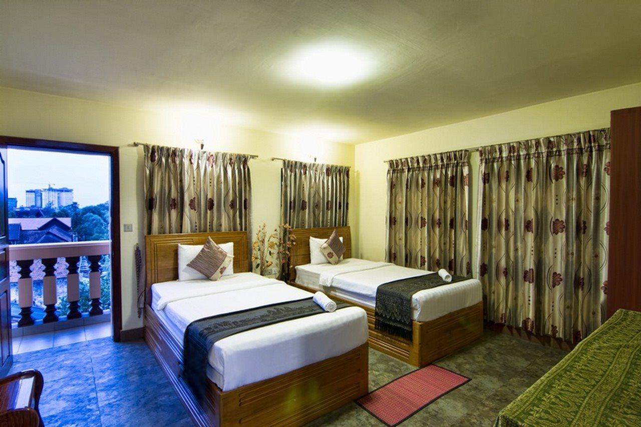 G Eleven Hotel Phnom Penh Esterno foto