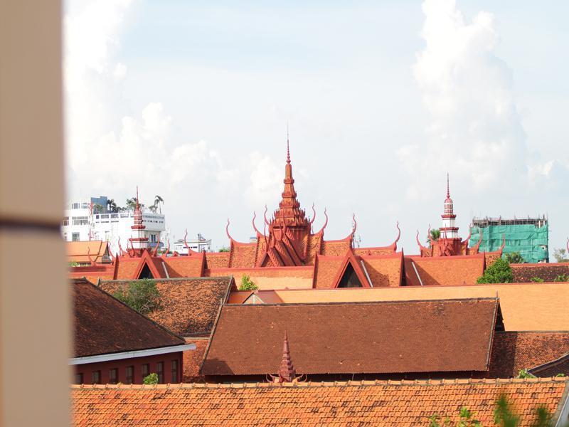G Eleven Hotel Phnom Penh Esterno foto
