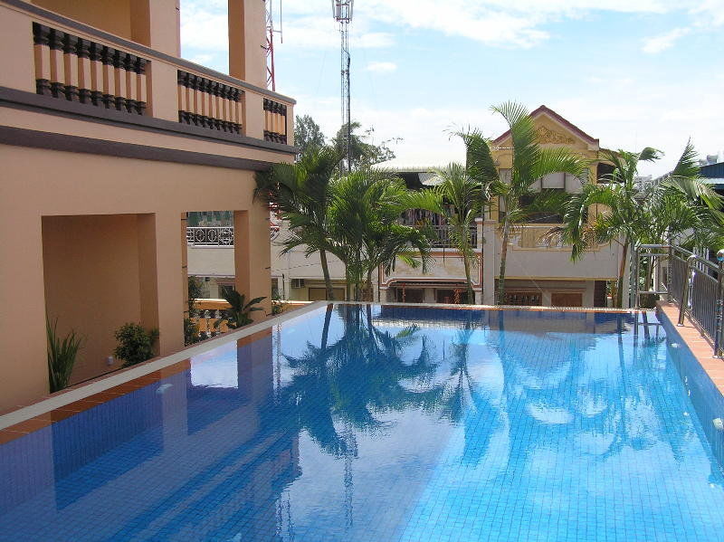 G Eleven Hotel Phnom Penh Esterno foto