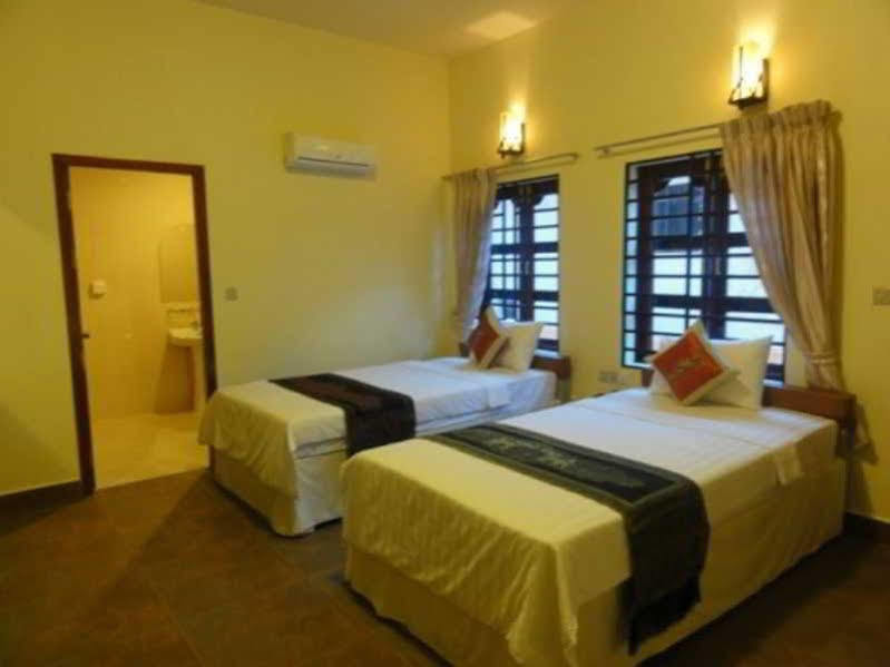 G Eleven Hotel Phnom Penh Esterno foto