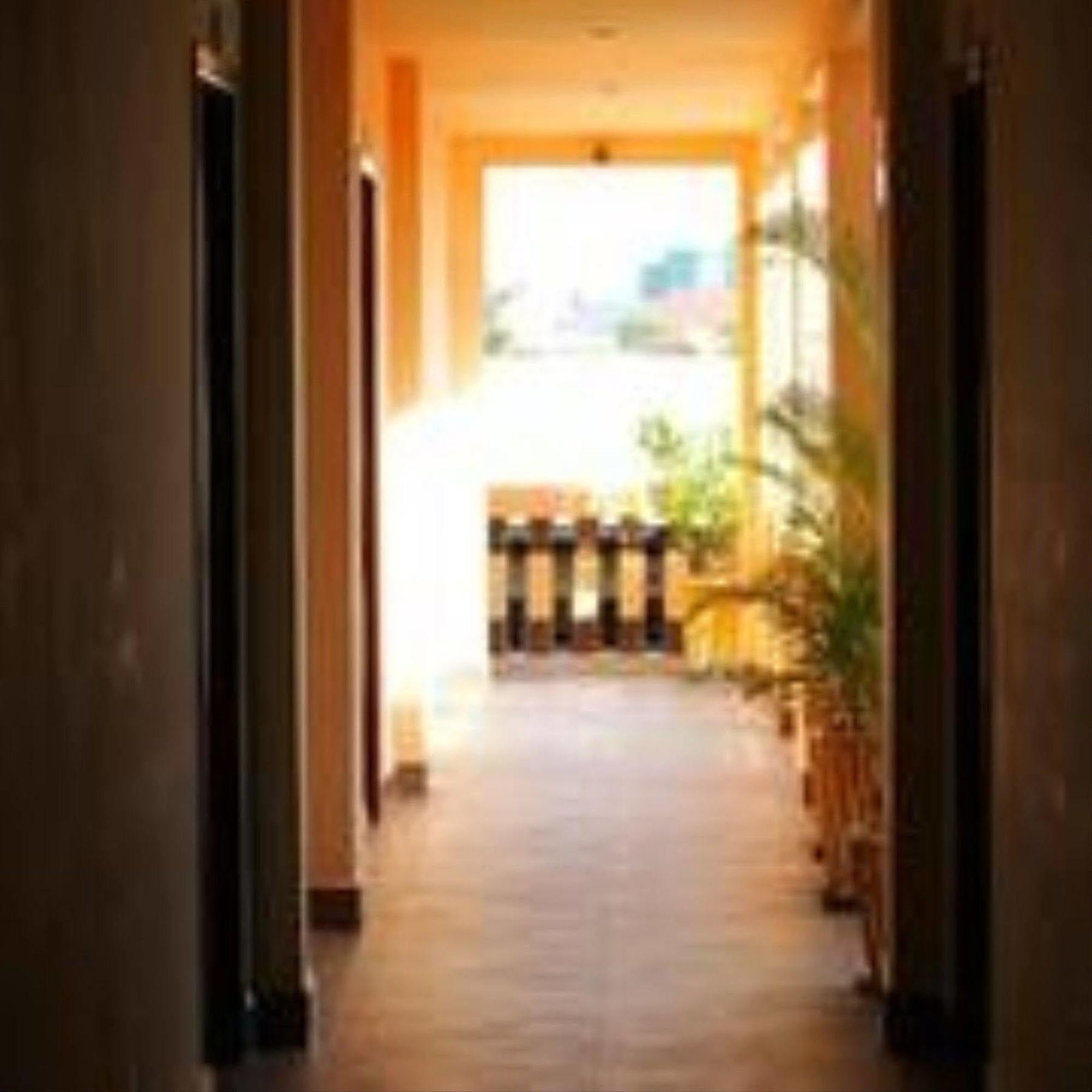 G Eleven Hotel Phnom Penh Esterno foto