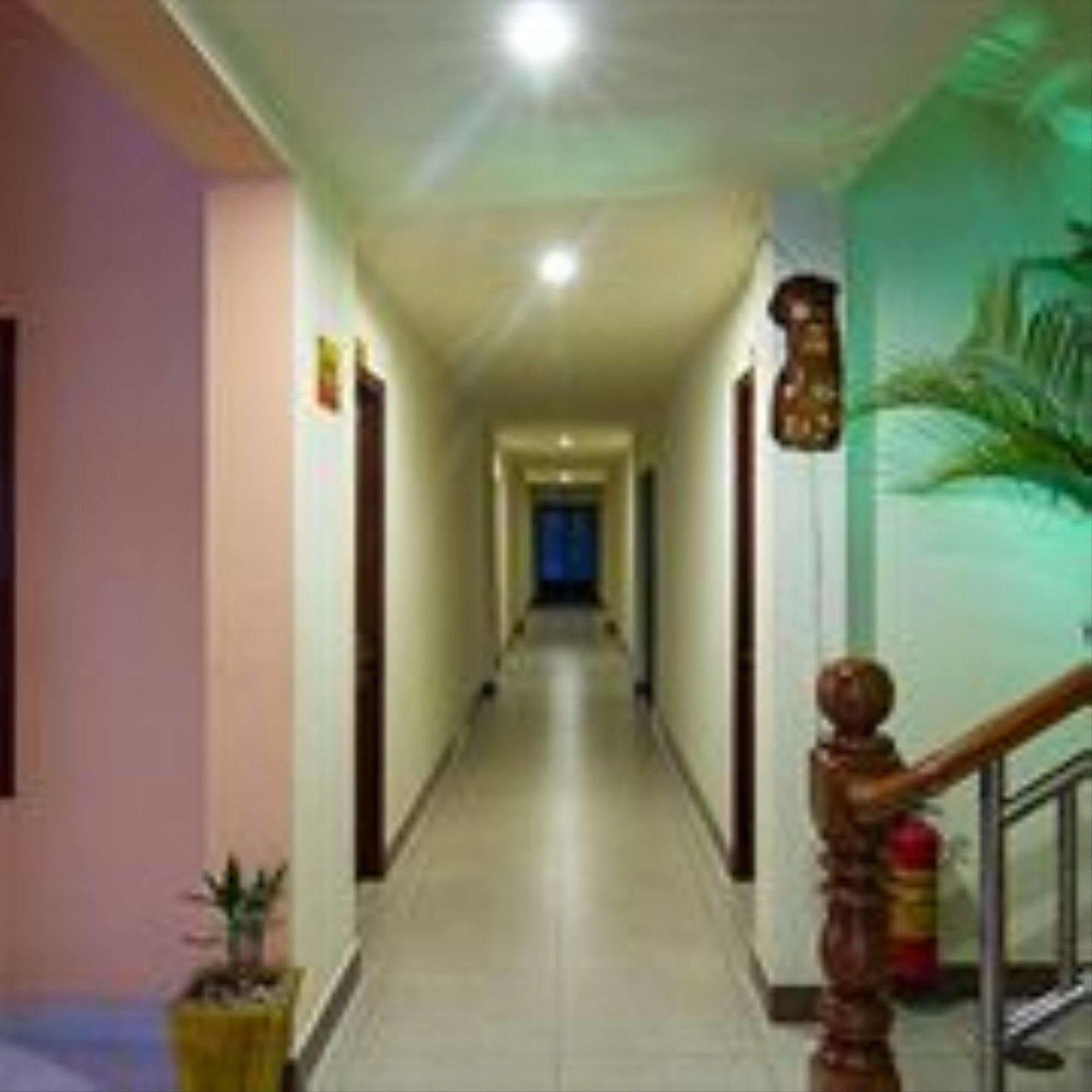 G Eleven Hotel Phnom Penh Esterno foto