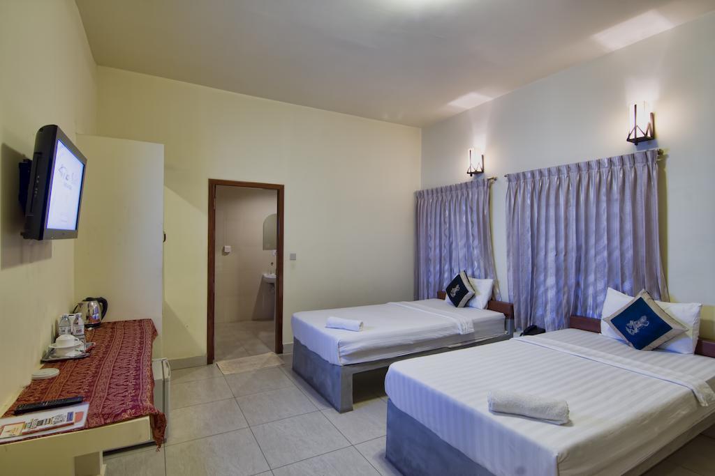G Eleven Hotel Phnom Penh Esterno foto